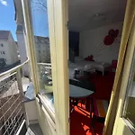 Lalala Arthotel & Wine Bar